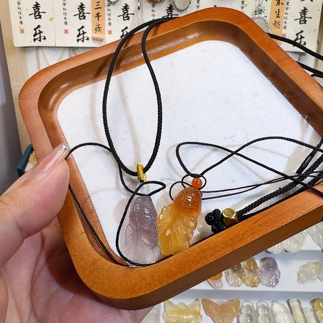 b****玛瑙/玉髓颈饰未镶嵌