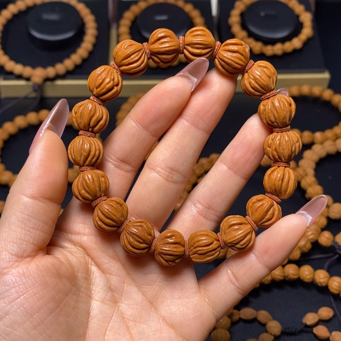 桃核吊坠秦岭文玩