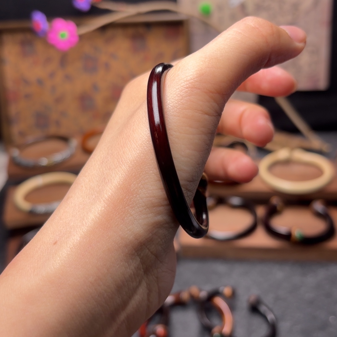 灵***子木质非金属鸡血藤手镯