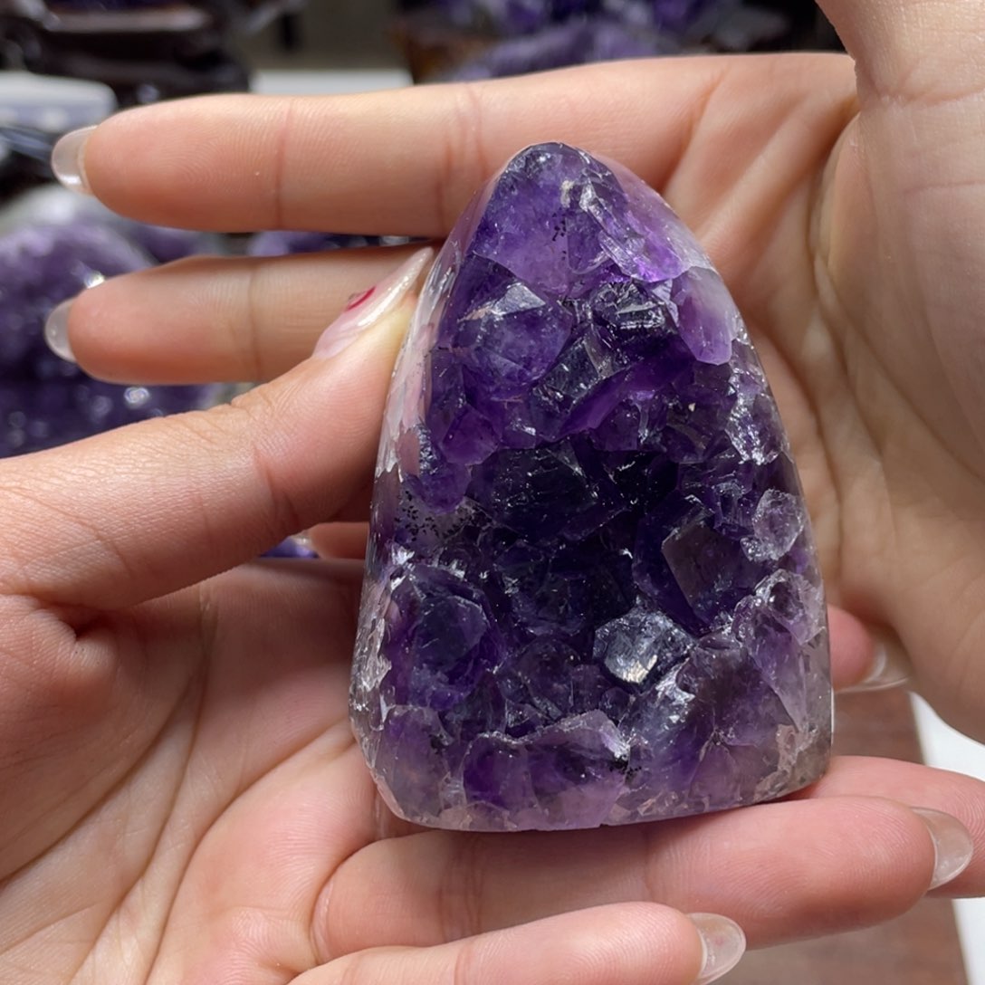 紫晶大型摆件（非配饰）未镶嵌