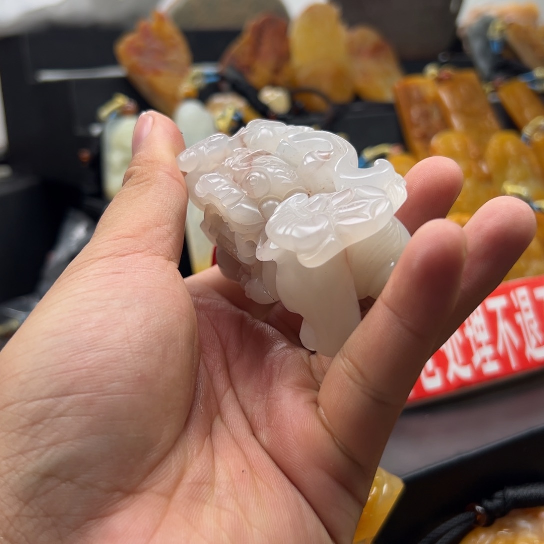 石英质玉（黄龙玉）未镶嵌多选发其一