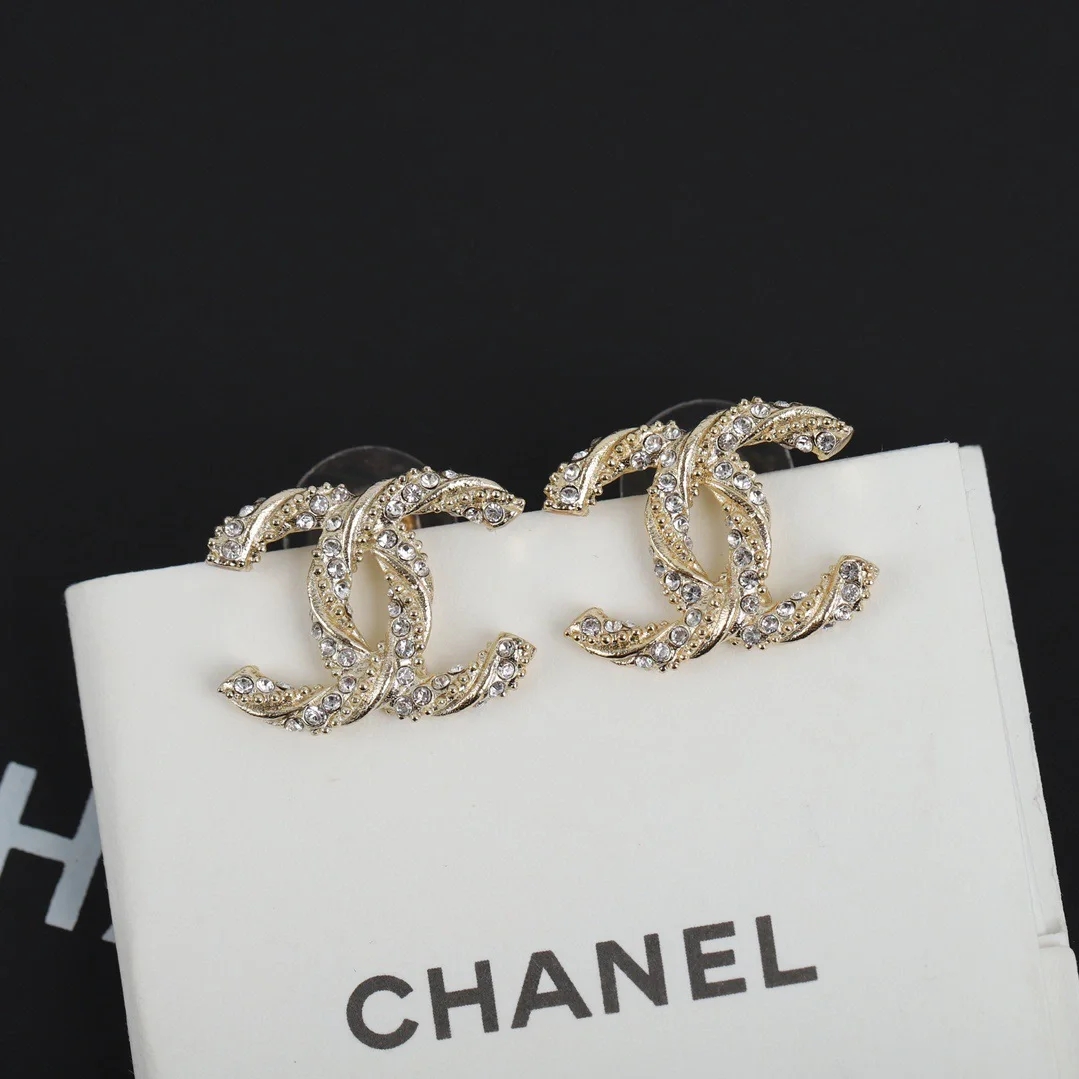 未使用 Chanel/香奈儿 耳钉金色带钻经典麻花螺旋中号