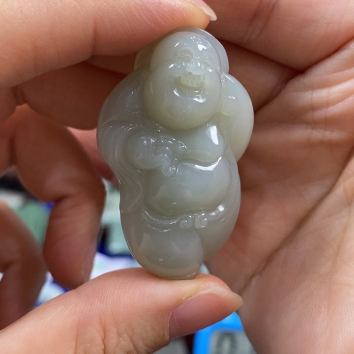 哈****和田玉未镶嵌颈饰