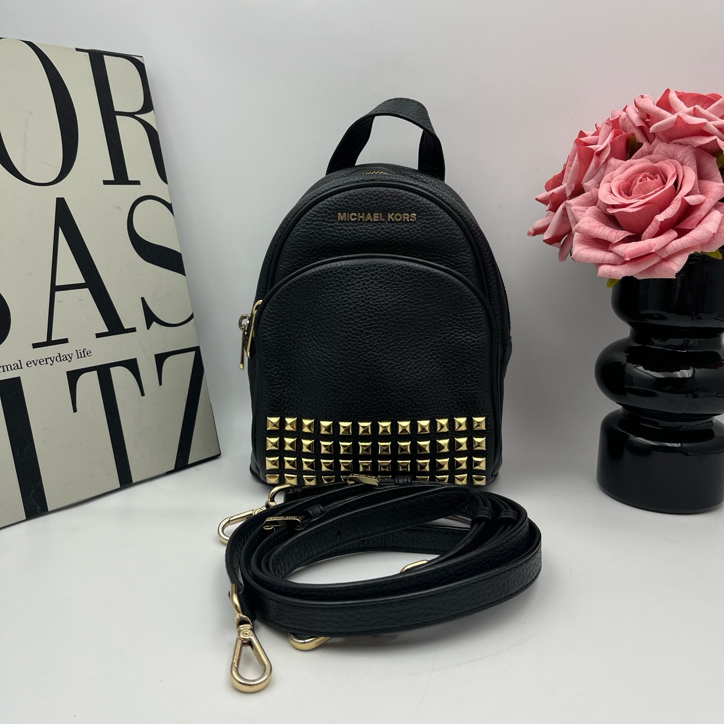 95新 MICHAEL KORS/迈克高仕 MK xy 9369 黑色双肩包小号20*17