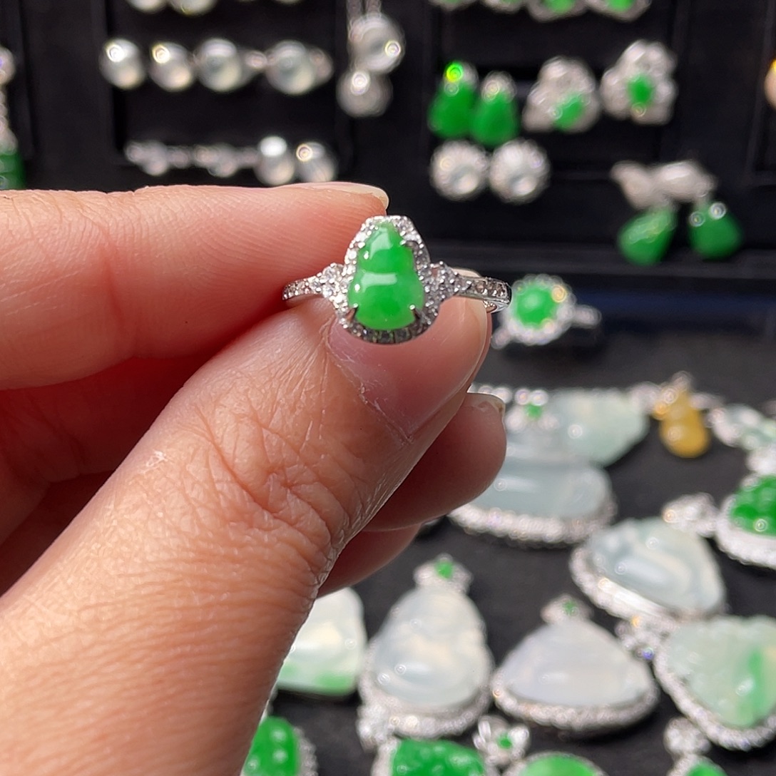 神***王翡翠银S925镶嵌戒指
