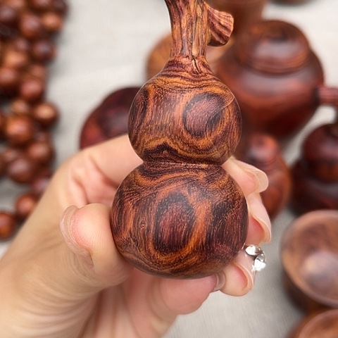 黄花梨/降香黄檀把件海南黄花梨