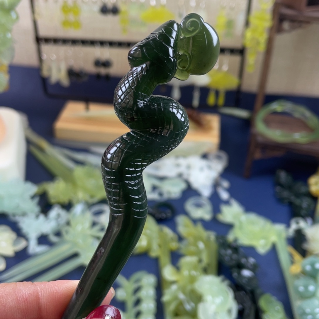 蛇纹石玉发饰未镶嵌