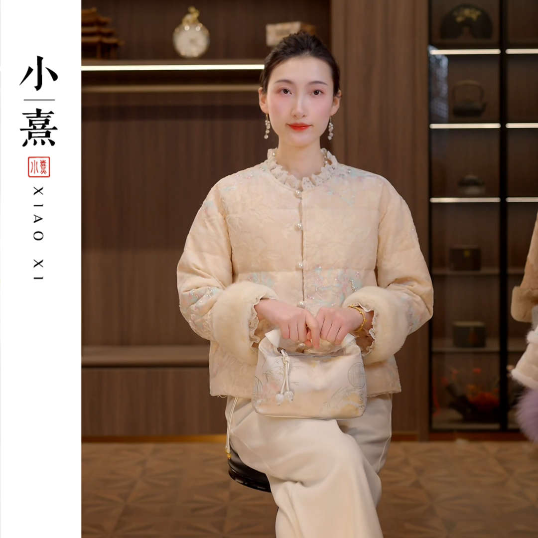 【霓裳】冬季2025新款新中式獭兔毛外套女宽松白鸭绒国风上衣羽绒服