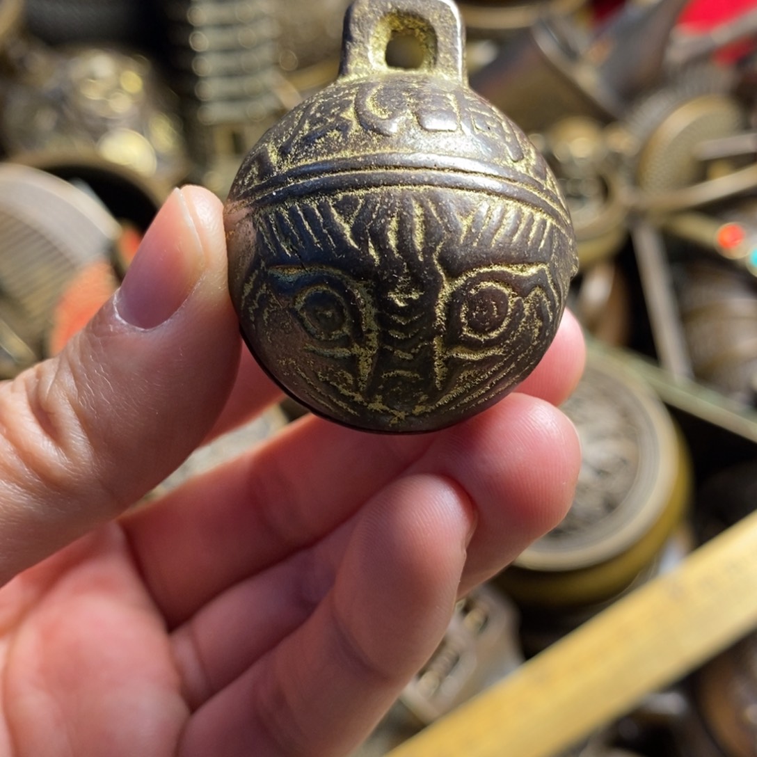 精美铜器做工精良