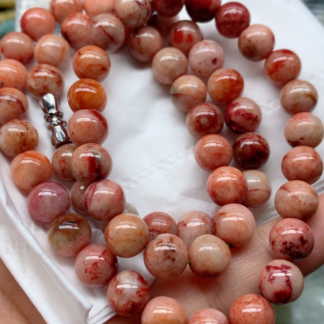 翡翠颈饰未镶嵌手串