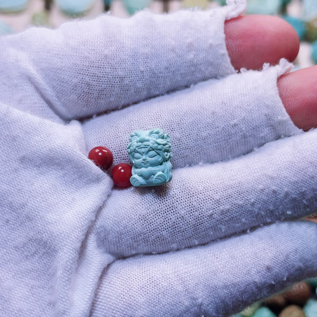 孙***姐南红玛瑙配饰未镶嵌