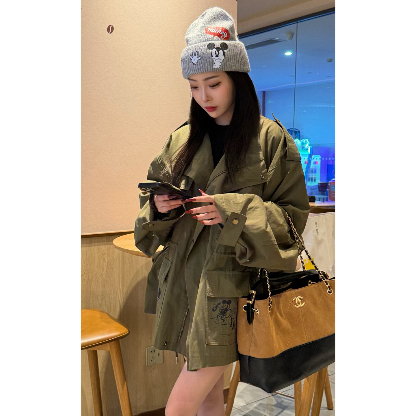 93661米奇军绿色风衣