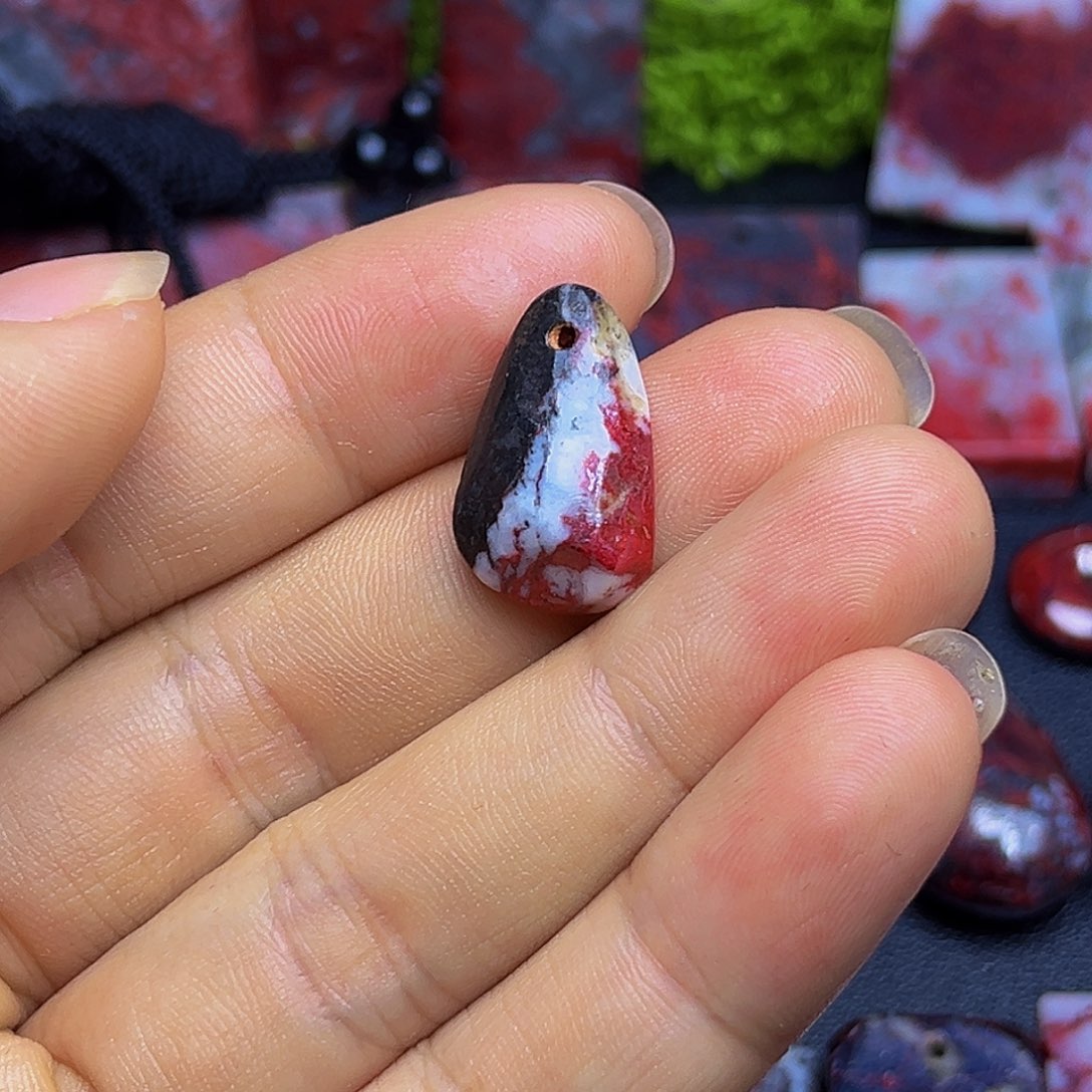 天然辰砂朱砂吊坠