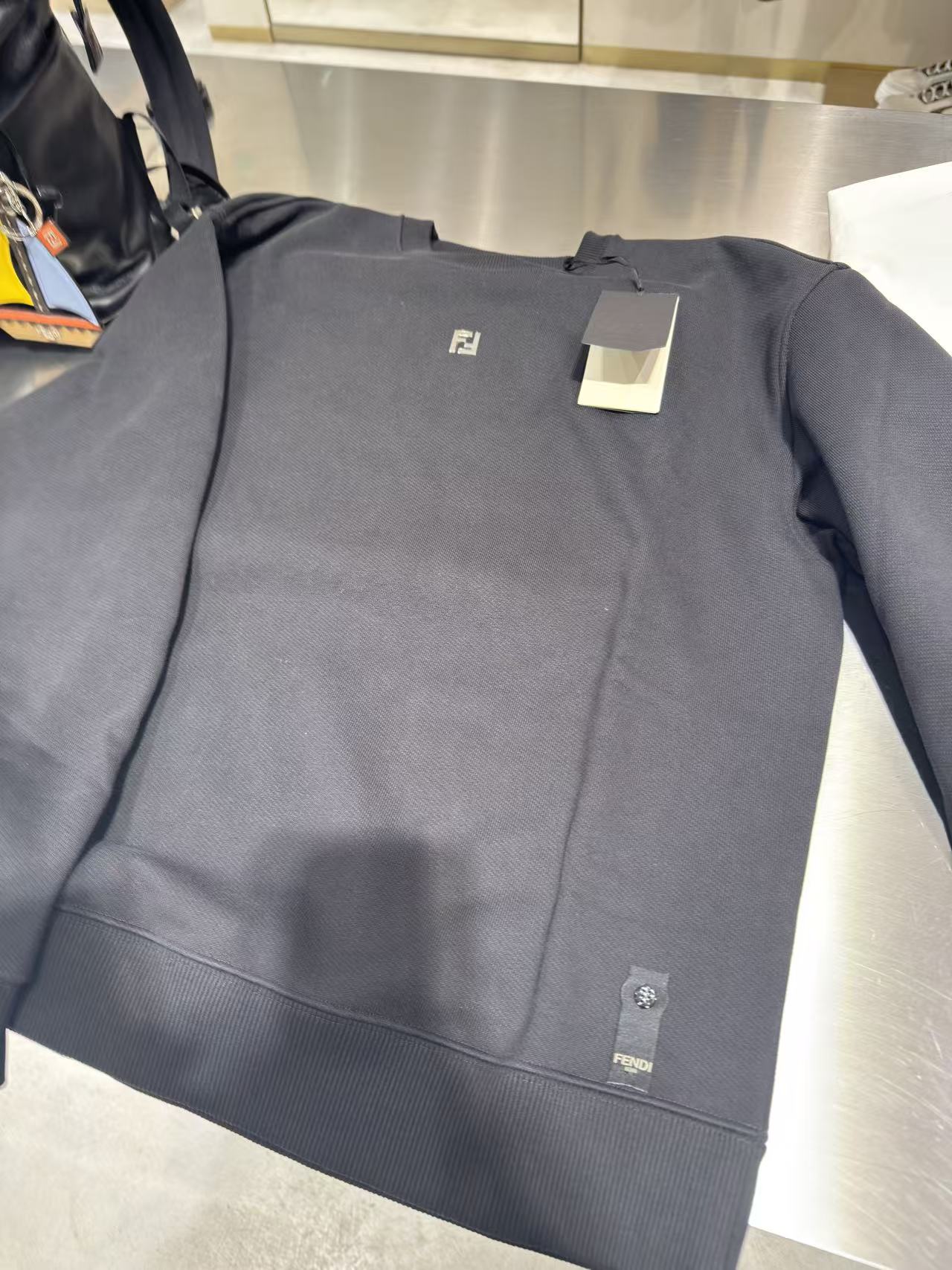 未使用 FENDI/芬迪 Fendi 男款 黑色长袖卫衣