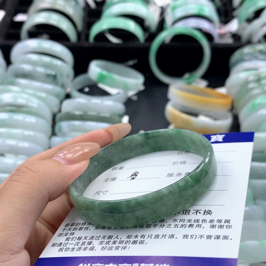 未镶嵌手镯翡翠马**虎公主