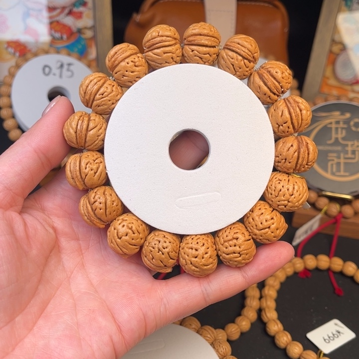 舟***0手串桃核象神边尺18.5S抛光尺寸误差0.5mm之间