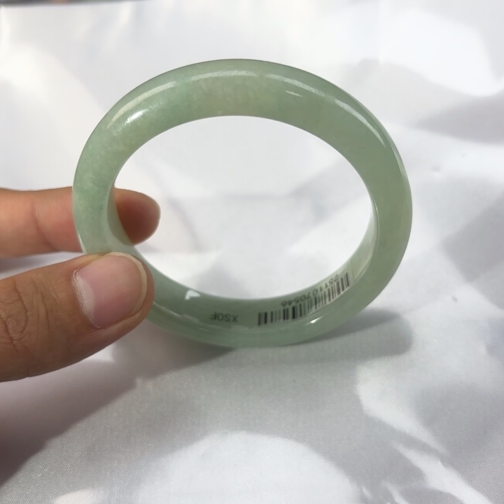 翡翠未镶嵌手镯5556 115