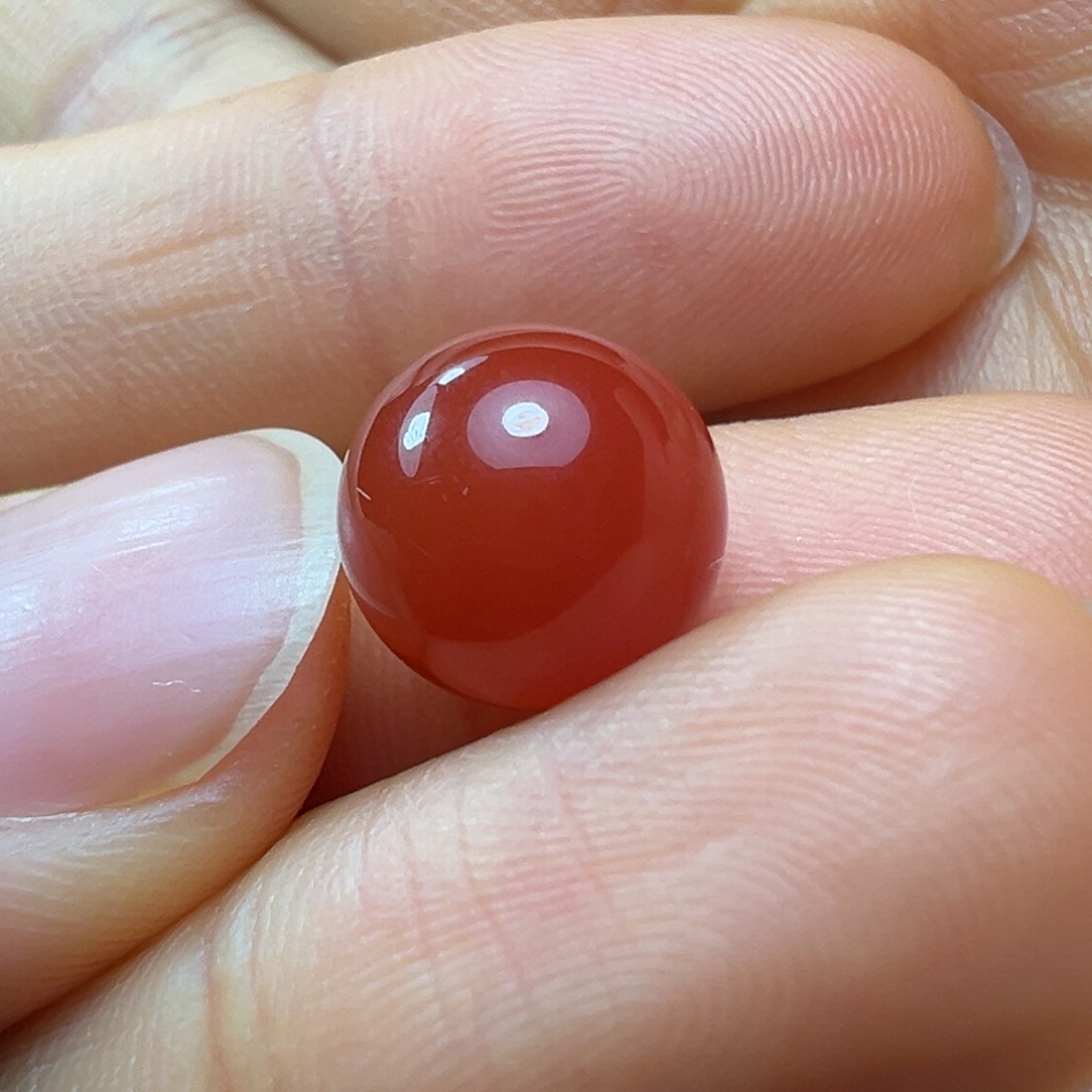 南红玛瑙珠子未镶嵌躺***鱼