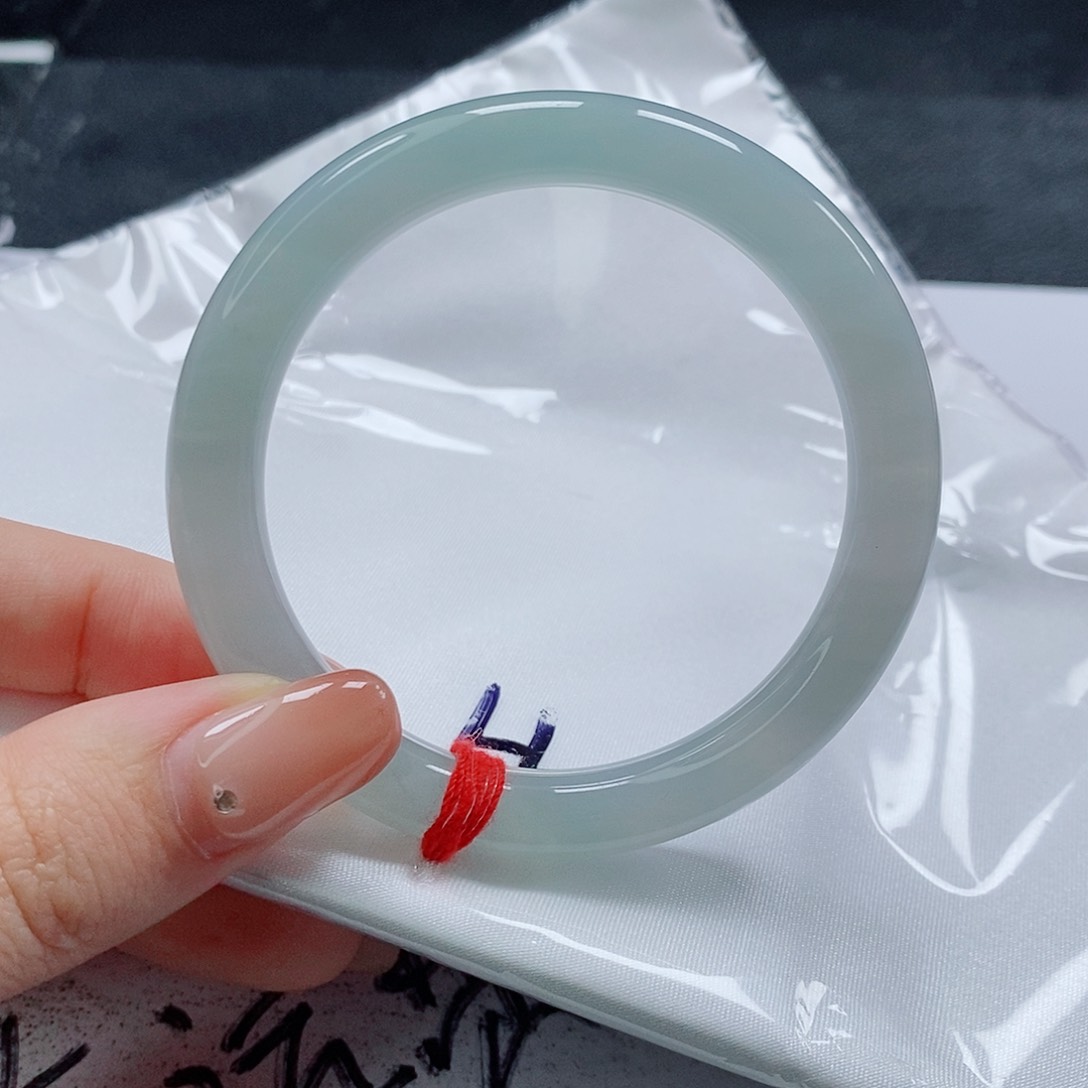 【闪购商品】未镶嵌手镯（圆镯）翡翠475号