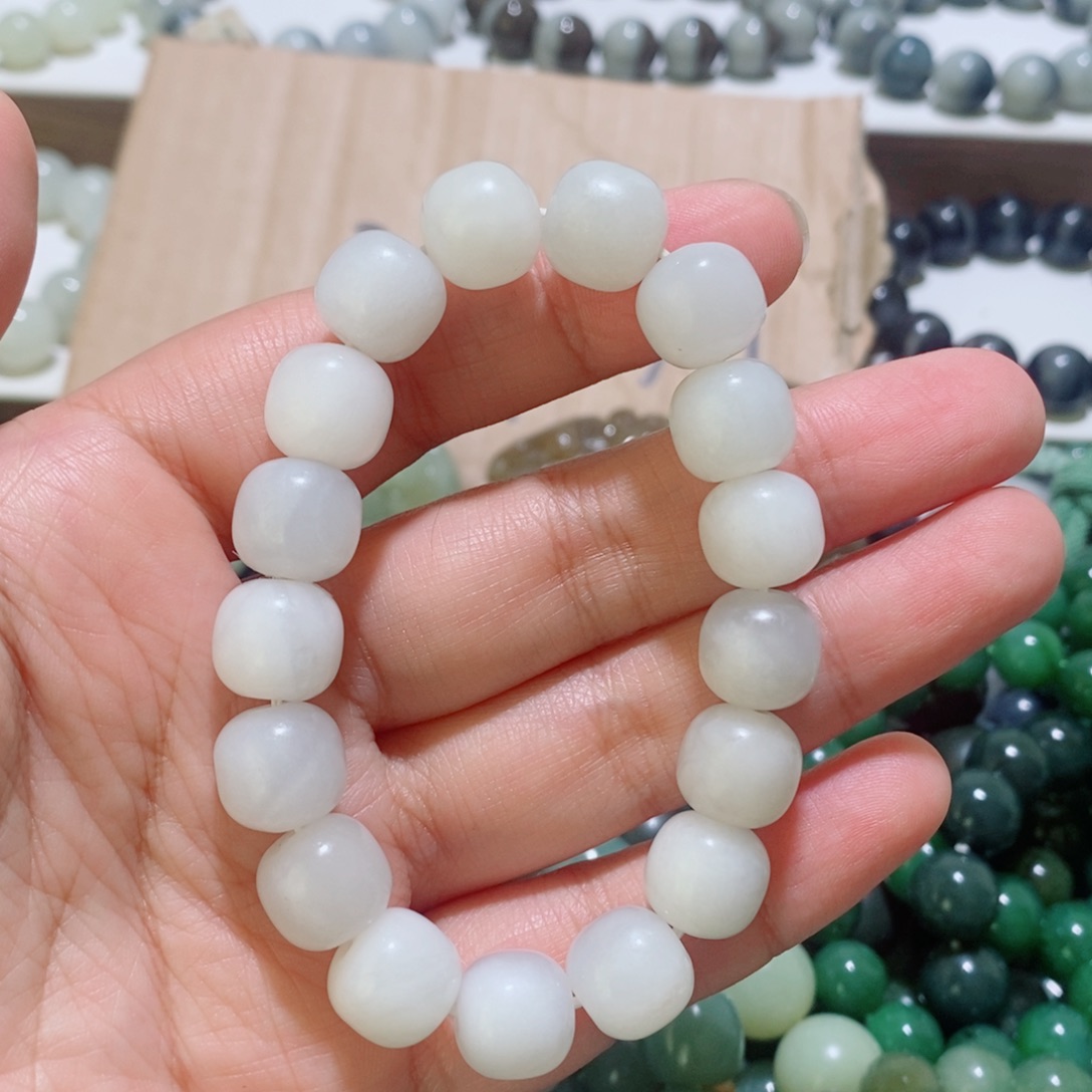 未镶嵌手链和田玉