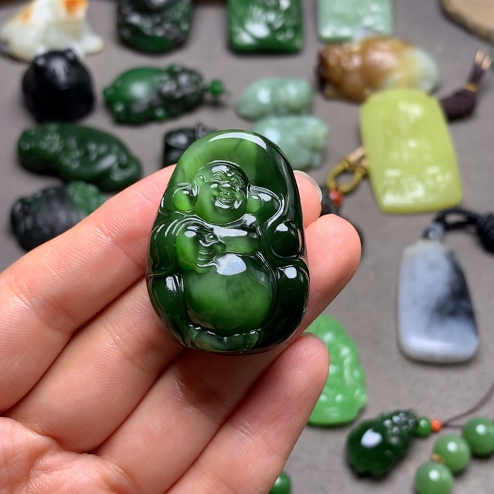 和田玉未镶嵌颈饰