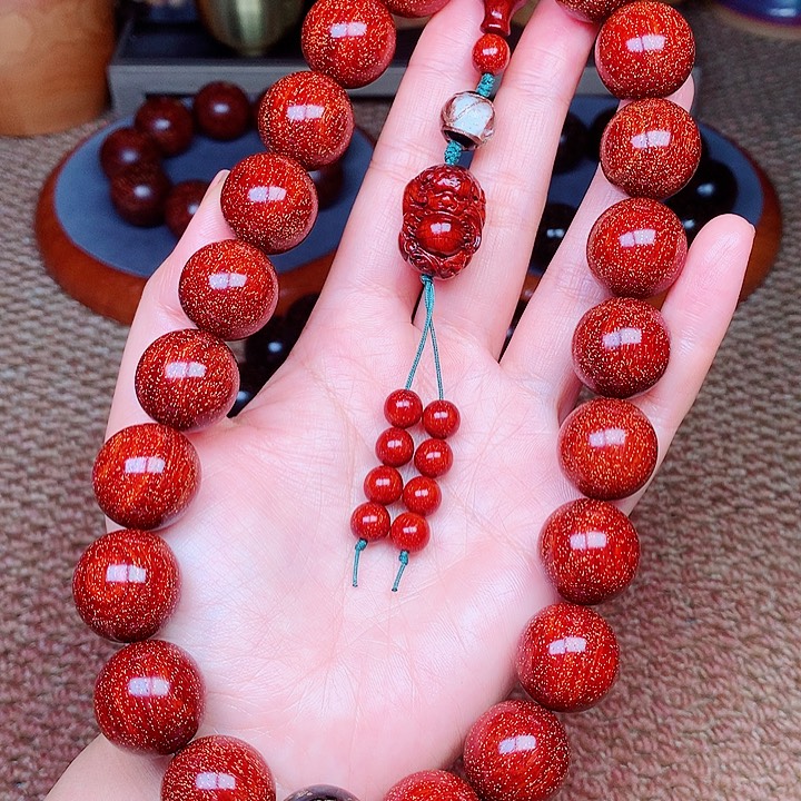 檀香紫檀（小叶紫檀）20红手持