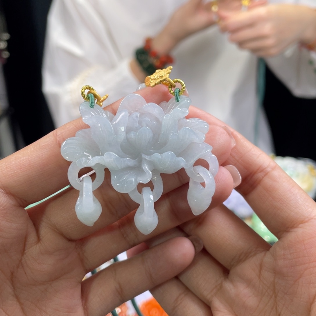 翡翠颈饰未镶嵌代编织