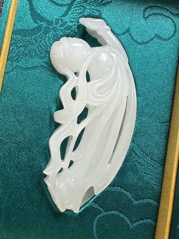 和田飞天吊坠挂件