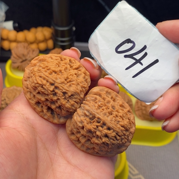 文玩核桃吊坠南疆石42～041