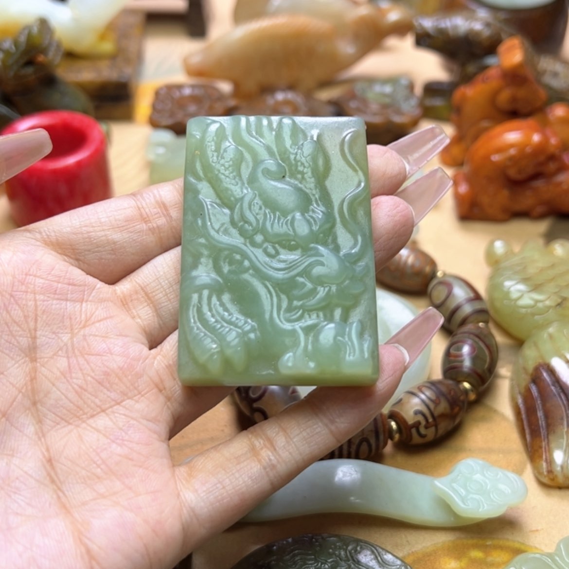 【闪购商品】蛇纹石玉颈饰未镶嵌