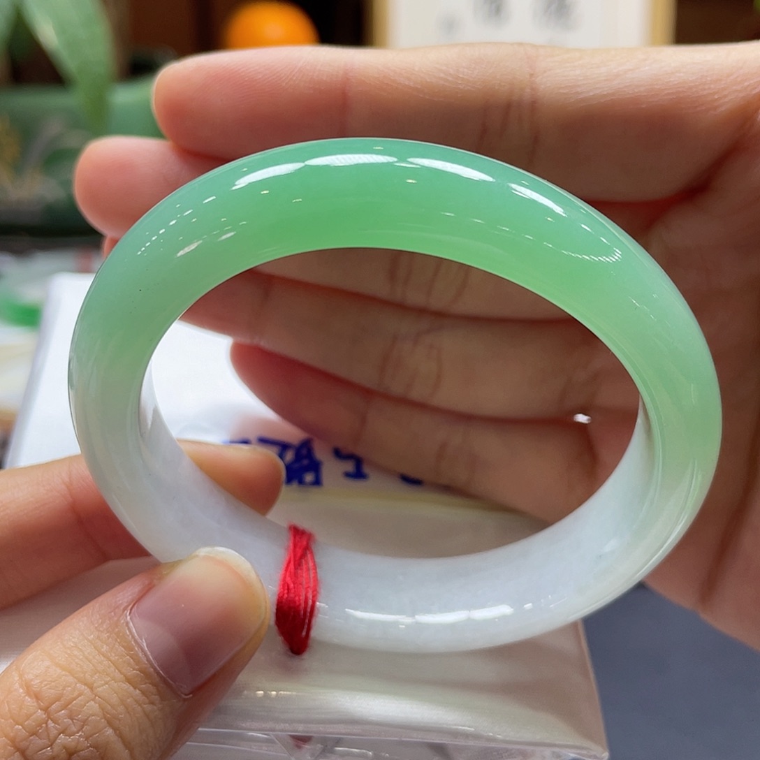 翡翠未镶嵌手镯27号