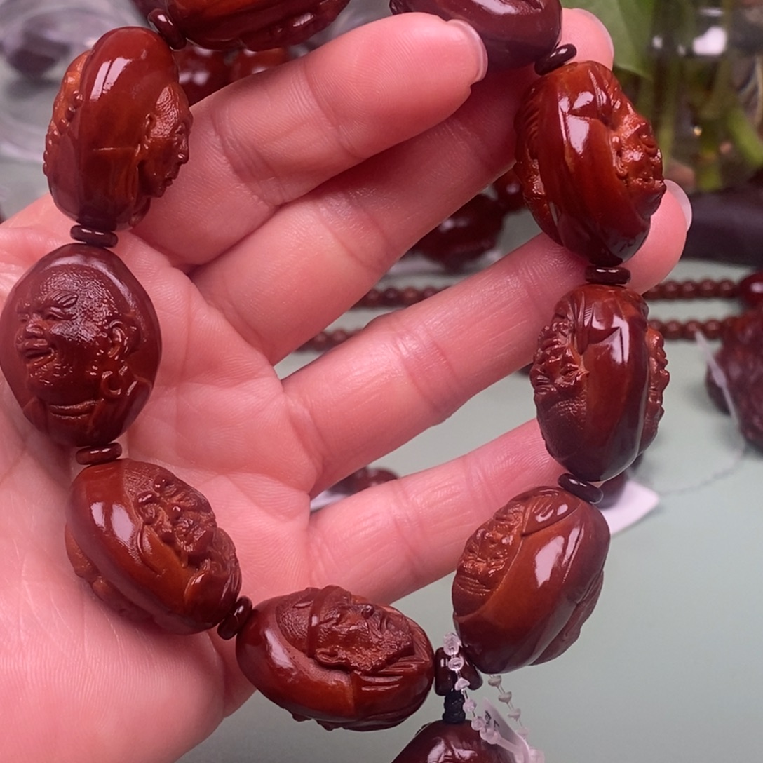 孙***傅木质橄榄核回血直播间