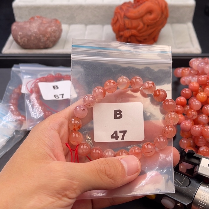 南红玛瑙未镶嵌多样性发货默认微瑕称重10mm