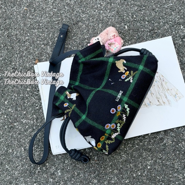 未使用 LOEWE/罗意威 只盒/Suna Fujita 新款Flamenco刺绣手袋