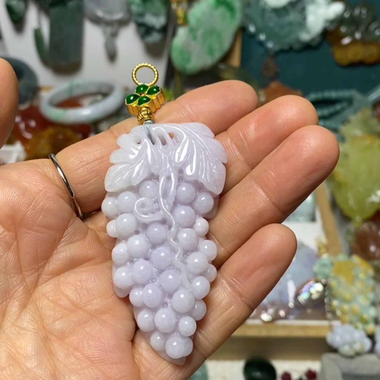 【闪购商品】翡翠吊坠(赠链)未镶嵌