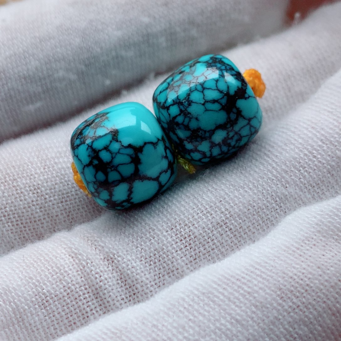 绿松石颈饰未镶嵌