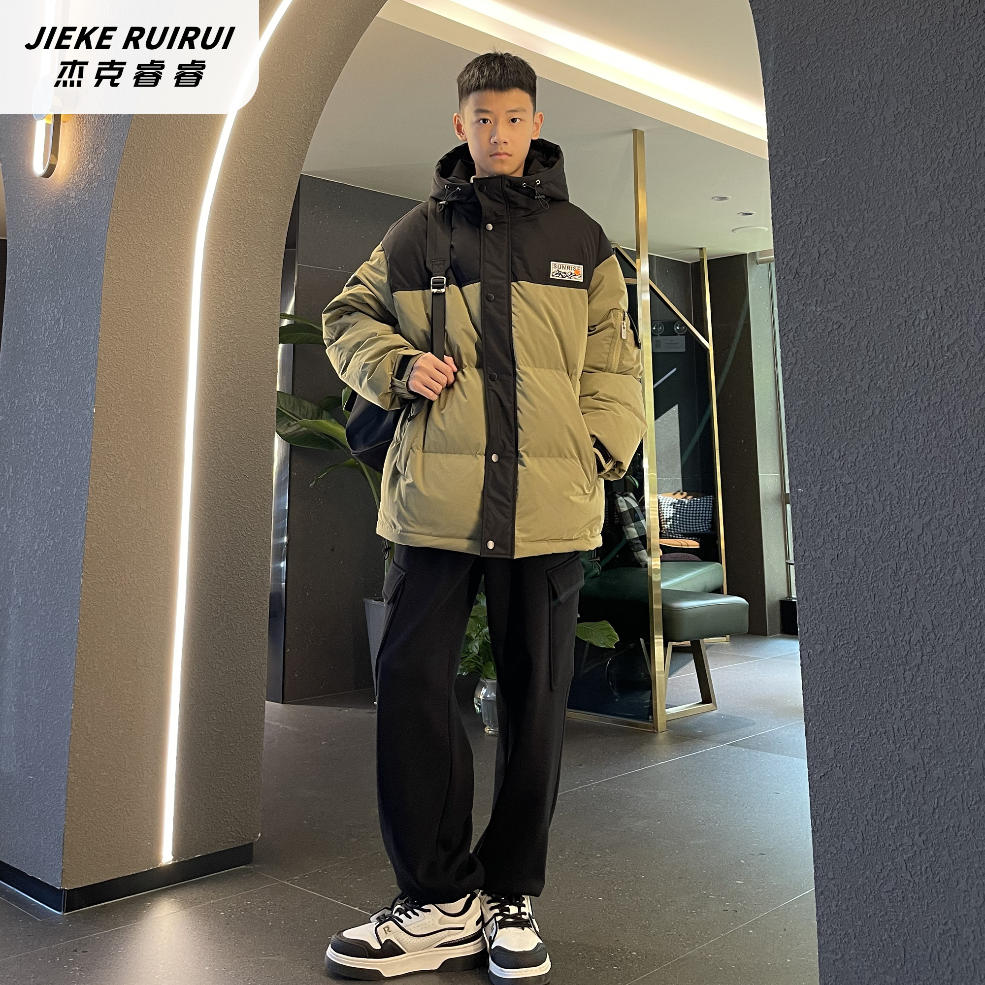 3692【睿】冬季新款撞色拼接休闲羽绒服外套大童亲子杰克睿睿