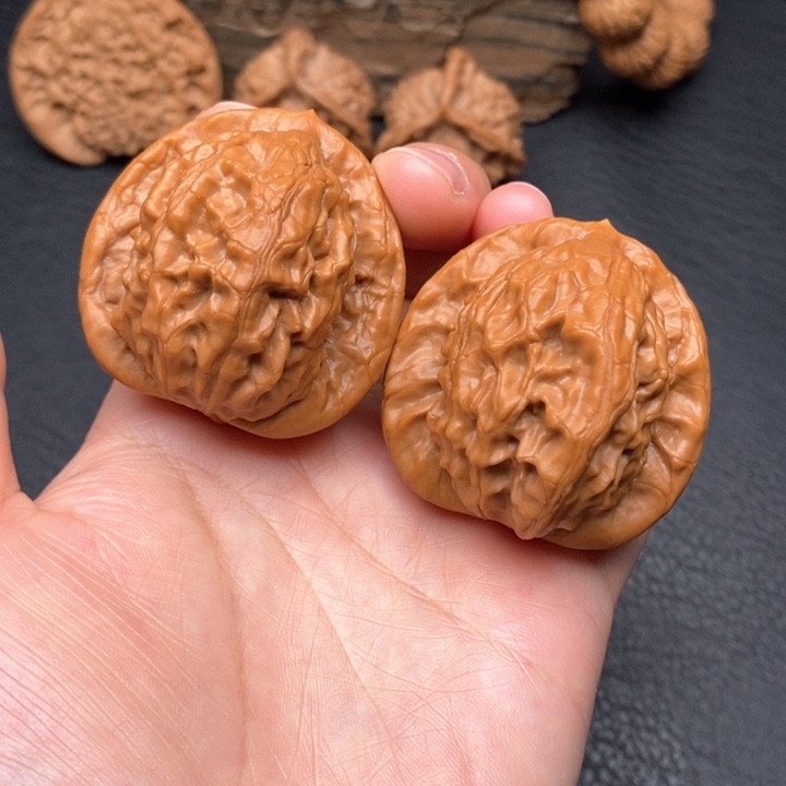 桃核把件尺寸42大红袍