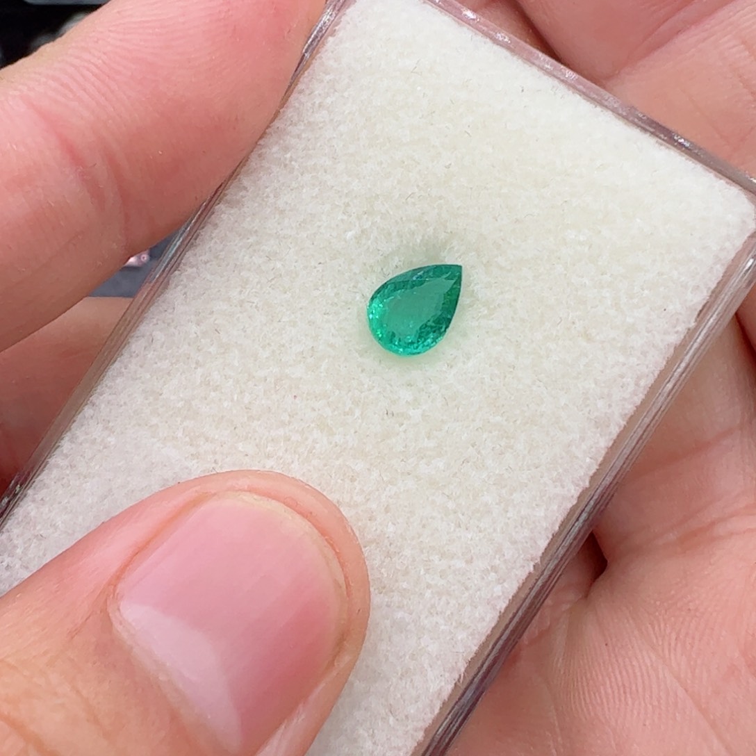 裸石未镶嵌祖母绿1.05克拉