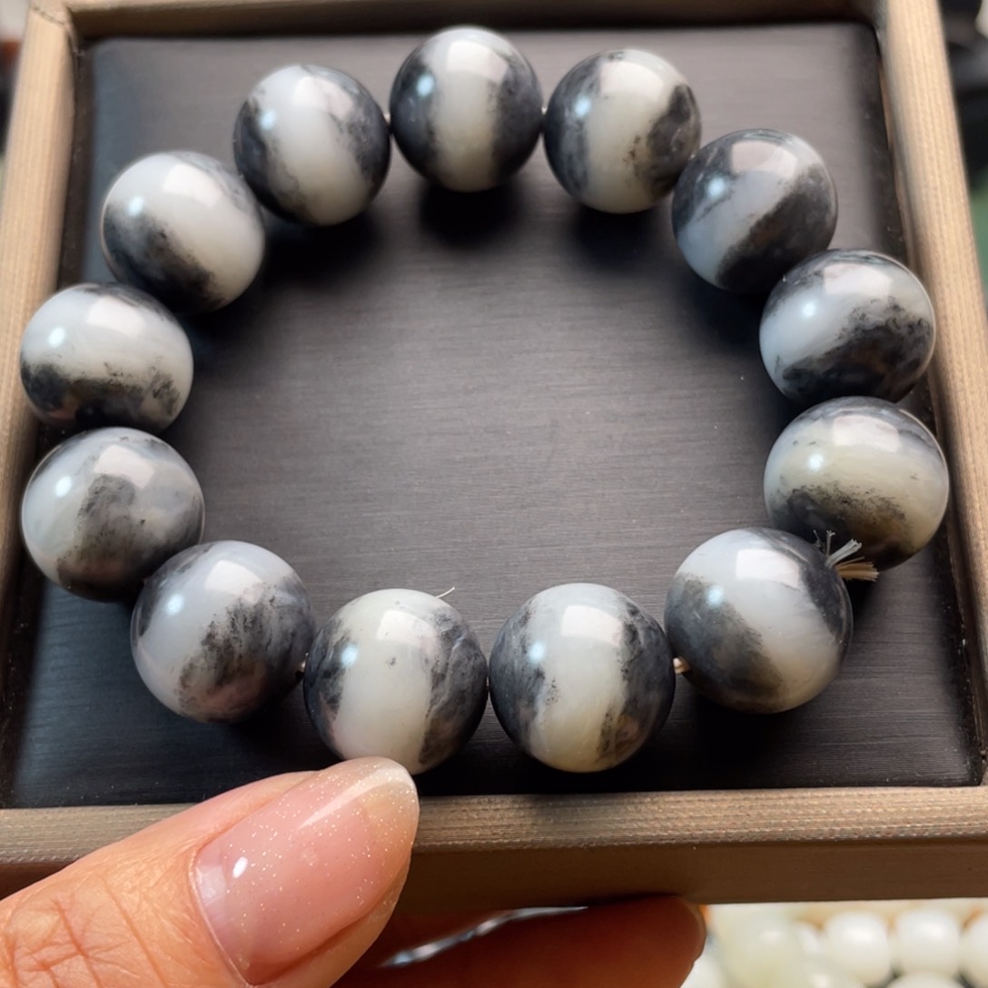 和田玉手串未镶嵌