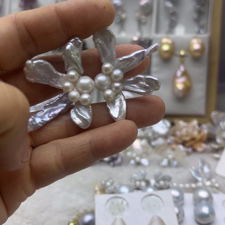 淡水珍珠银S925镶嵌耳饰