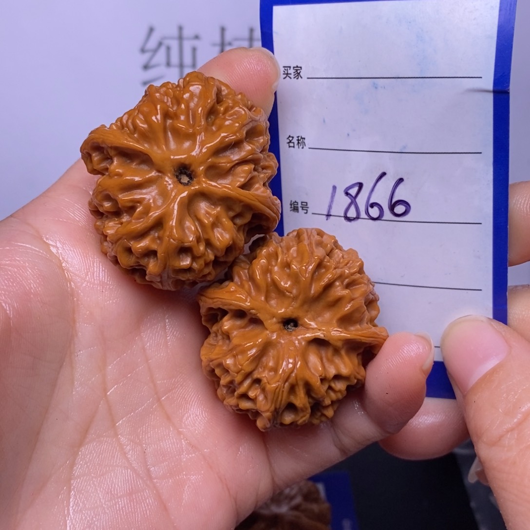 文玩核桃把件1866/38苹果园