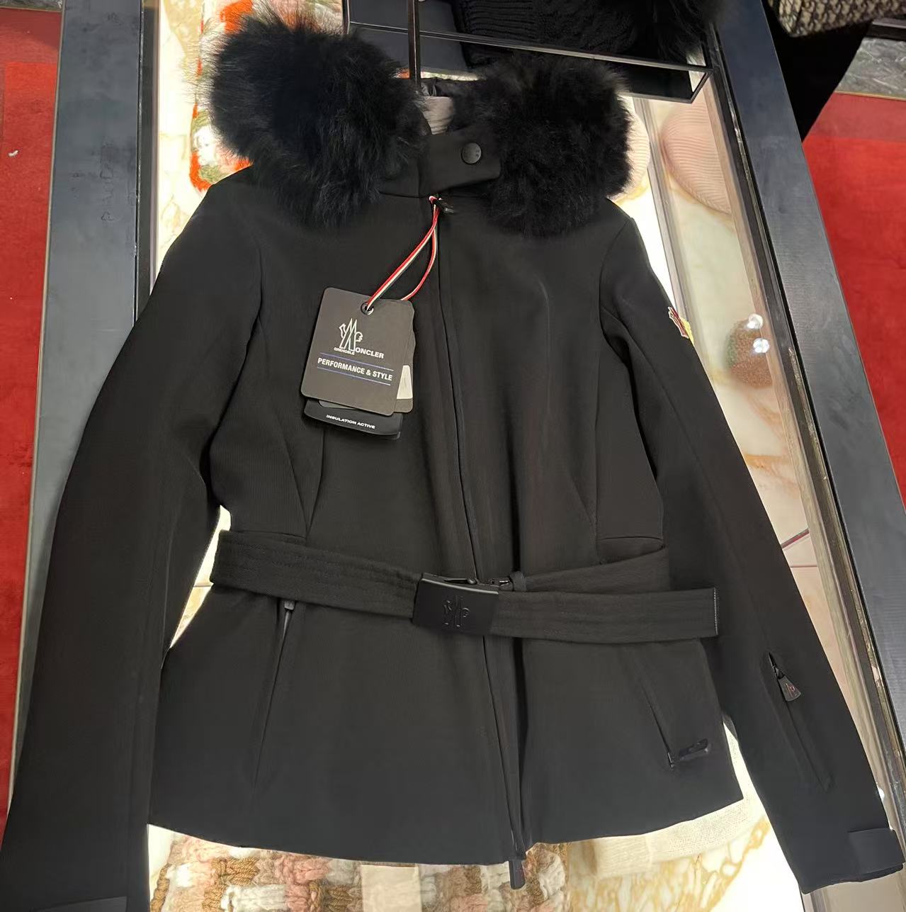 全新未使用 MONCLER 盟可睐/GG/女士黑色羽绒服bauges