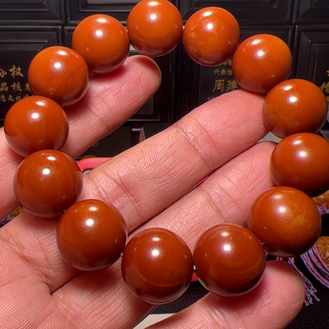 到***底手串橄榄核正圆手串