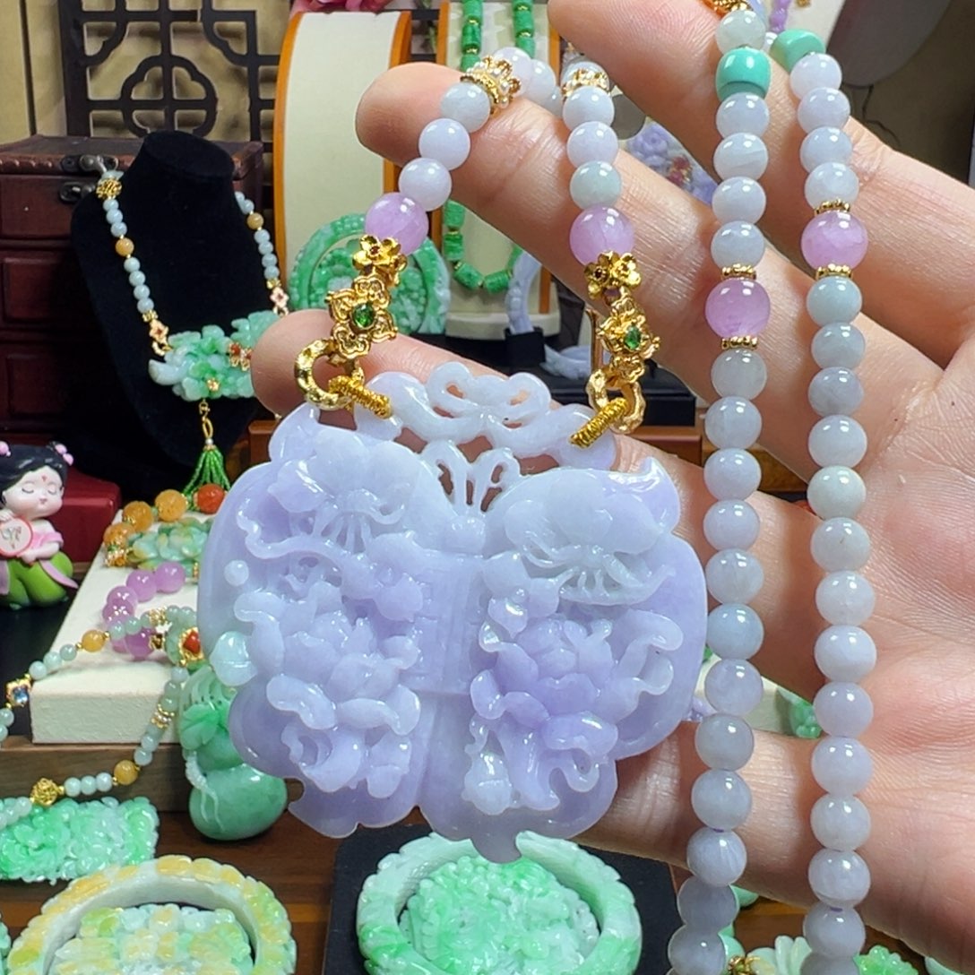 翡翠未镶嵌毛衣链紫蝴蝶