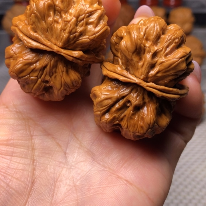 文玩核桃把件21磐石鬼脸