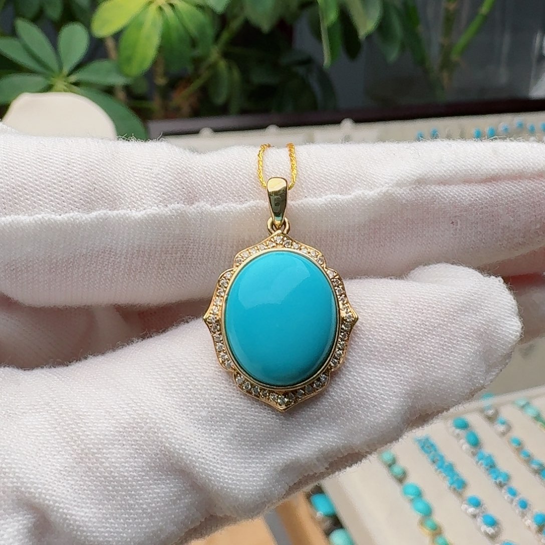 绿松石18K金镶嵌颈饰吊坠