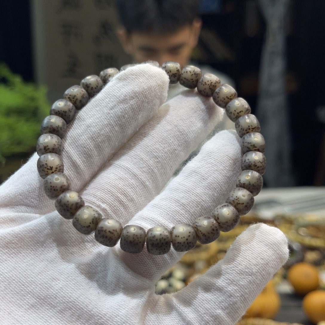 星月菩提手串黑冰头条