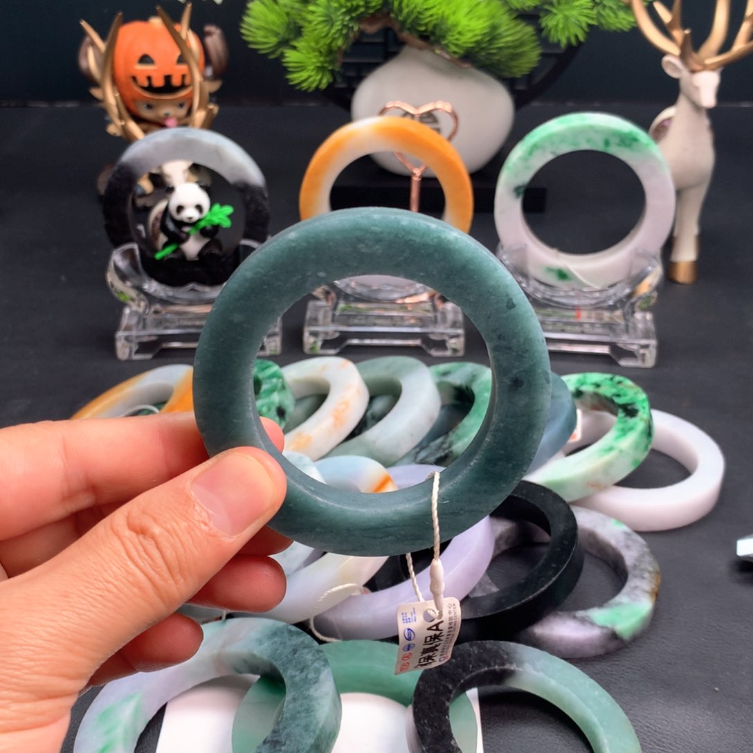 定制翡翠手镯未镶嵌