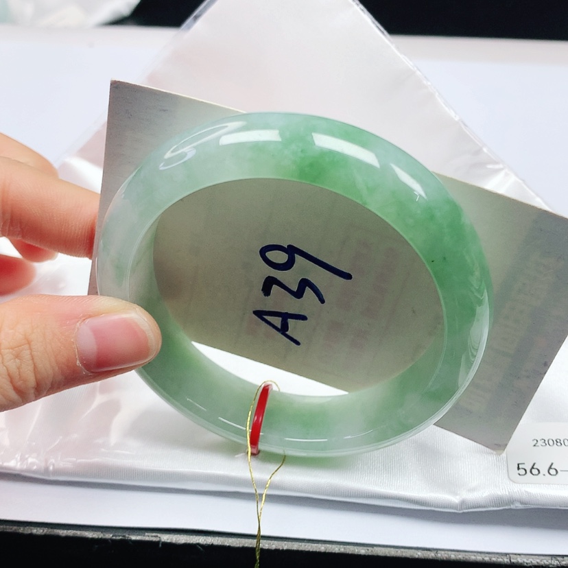 【闪购商品】翡翠手镯未镶嵌天然缅甸a货手镯56+